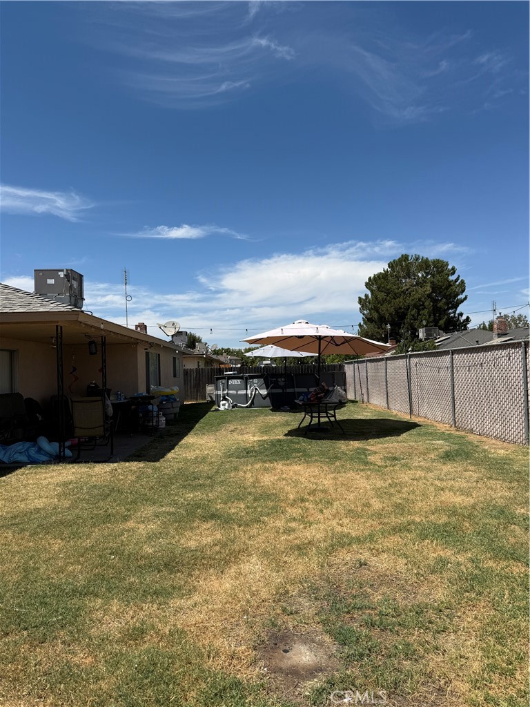 521 Adams Dr, Chowchilla, CA 93610