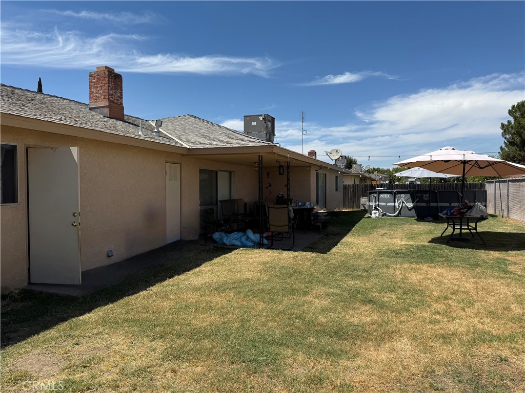 521 Adams Dr, Chowchilla, CA 93610