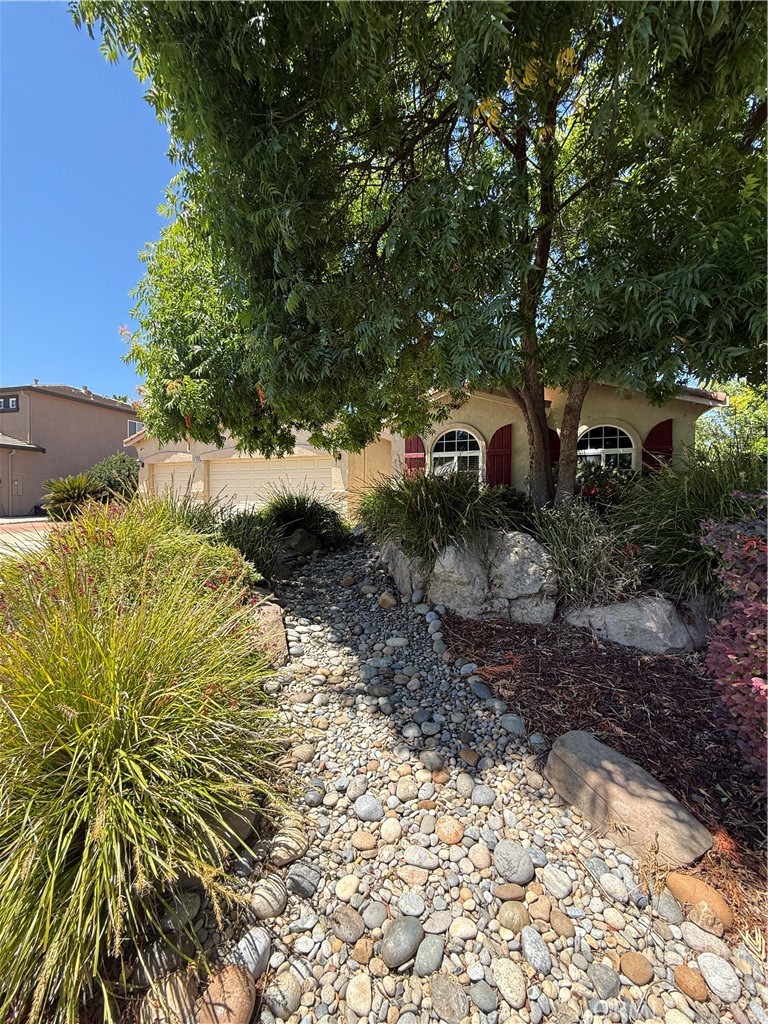 9190 Hunters Creek, Chowchilla, CA 93610