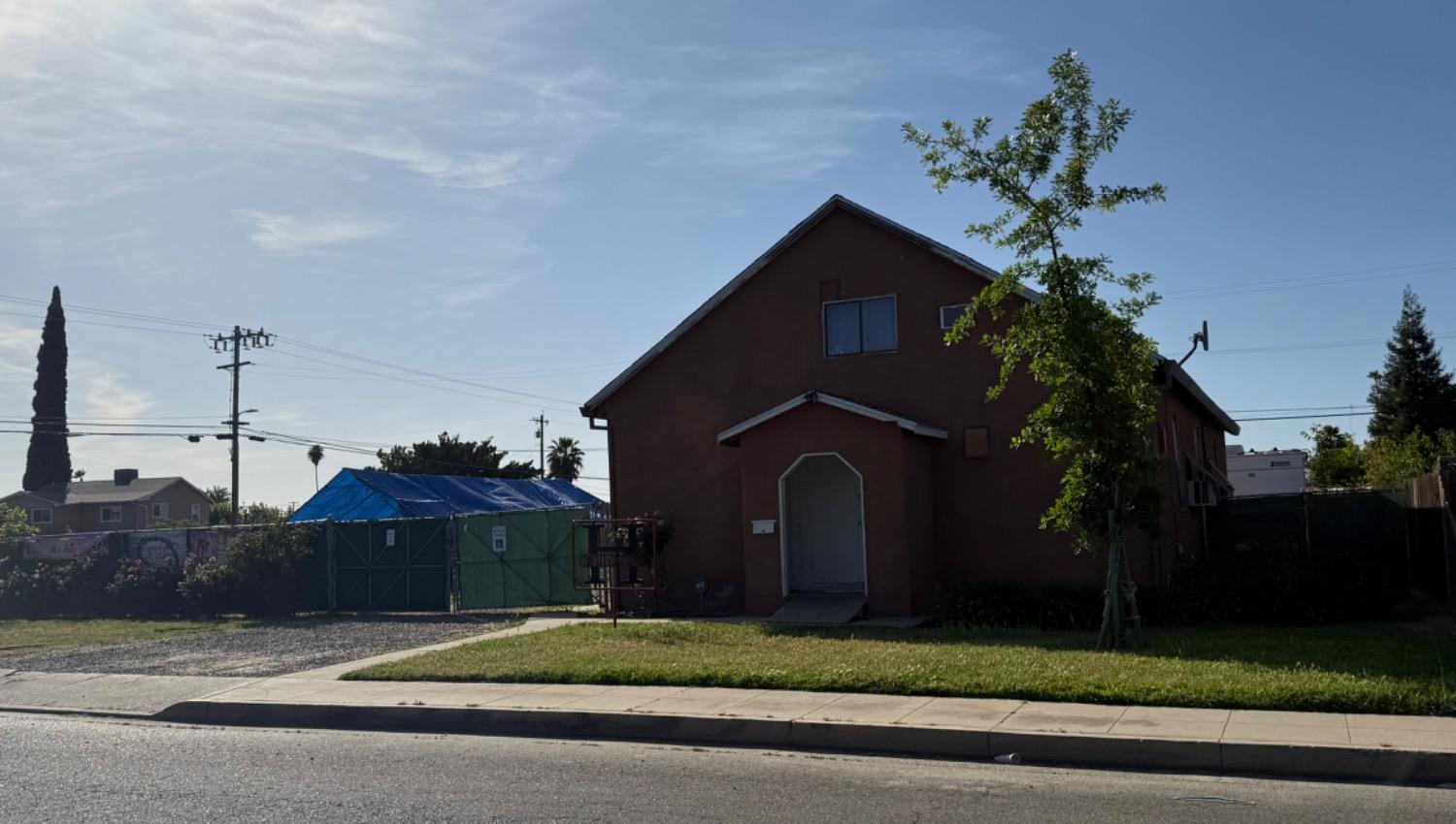 1416 Orange Ave, Chowchilla, CA 93610