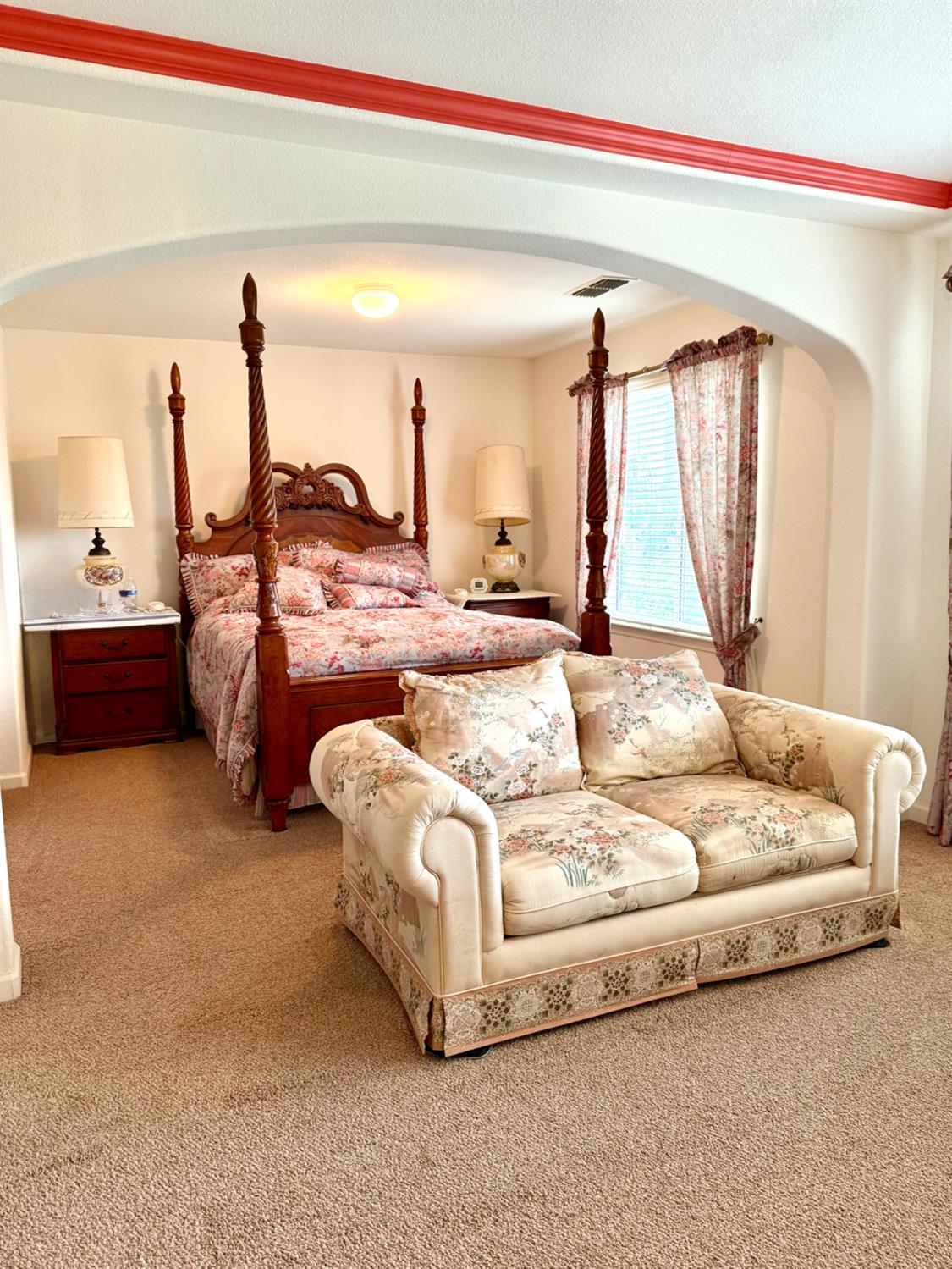 9200 Hunters Creek Way, Chowchilla, CA 93610