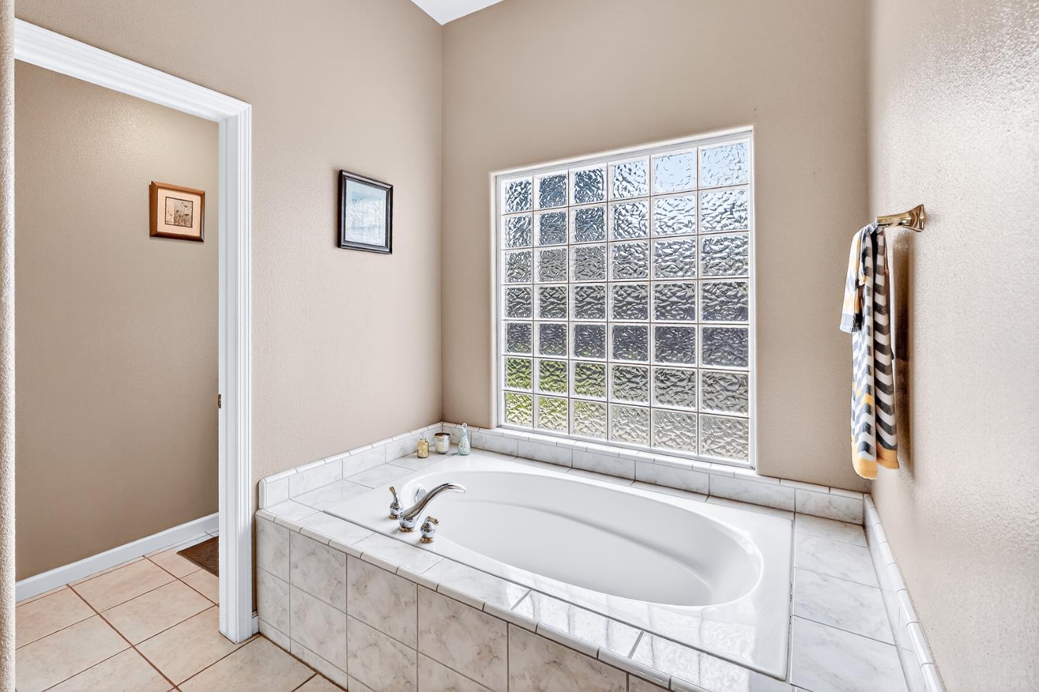 4500 Biltmore St, Chowchilla, CA 93610