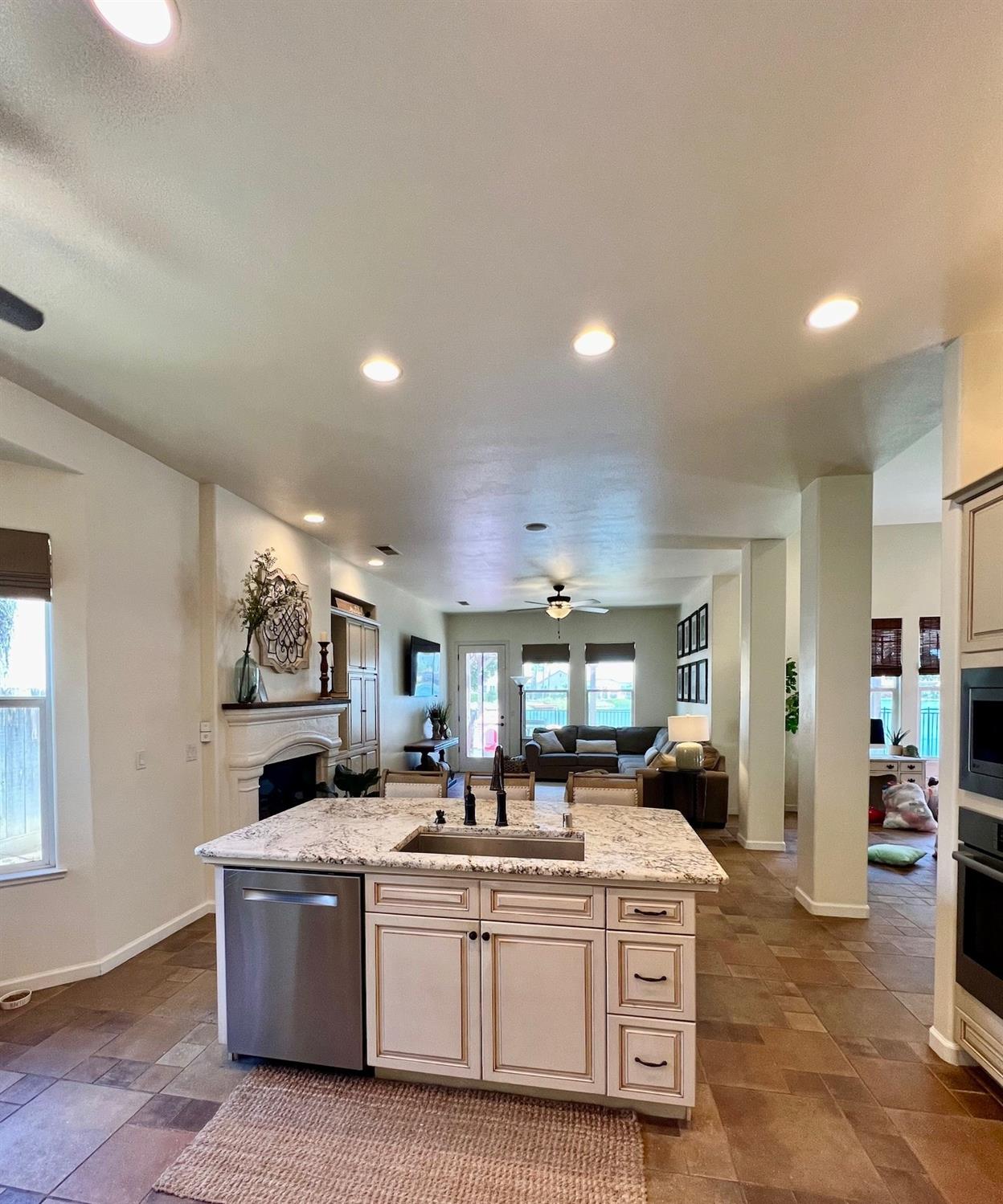 8730 Laguna St, Chowchilla, CA 93610