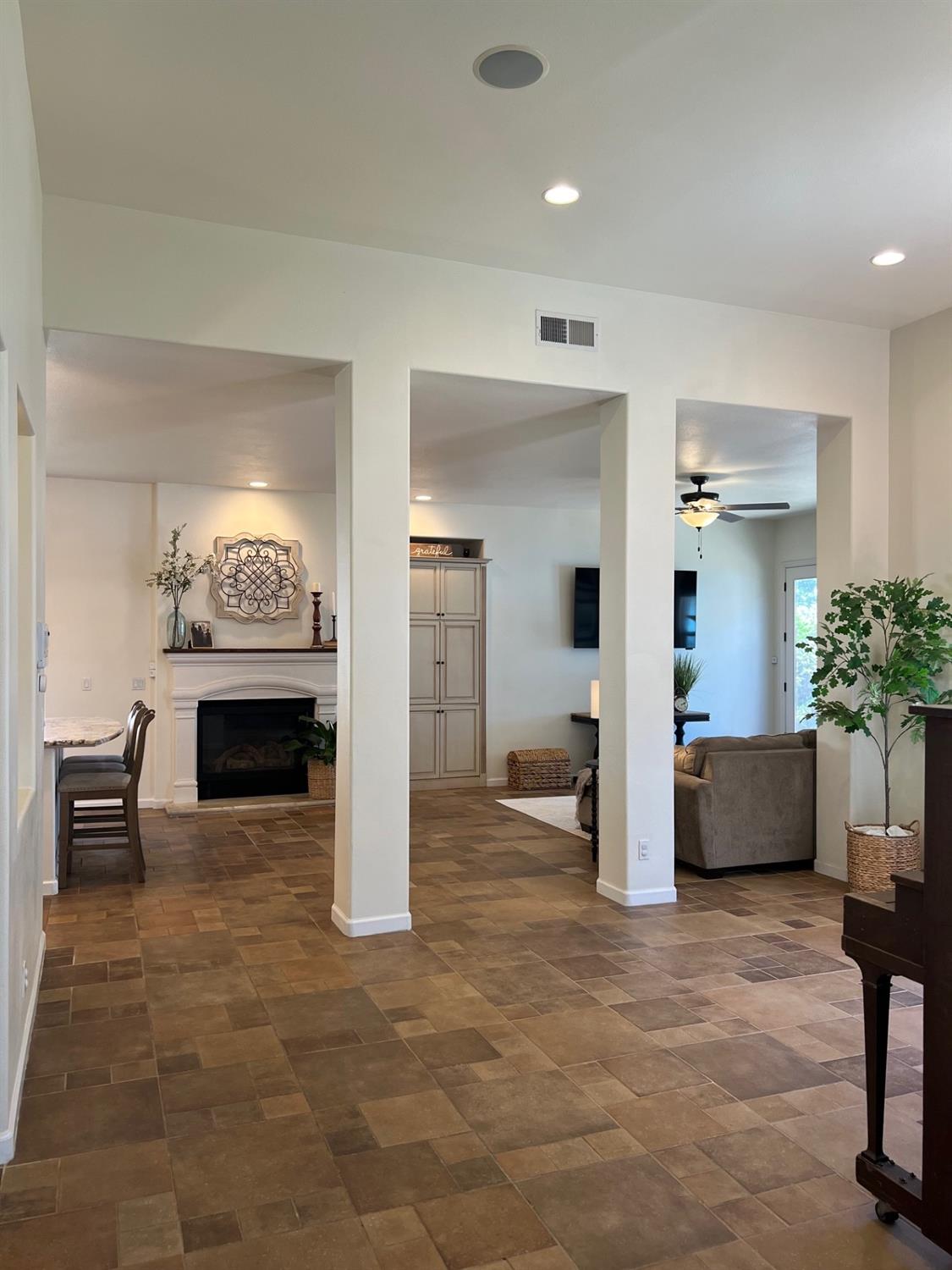 8730 Laguna St, Chowchilla, CA 93610