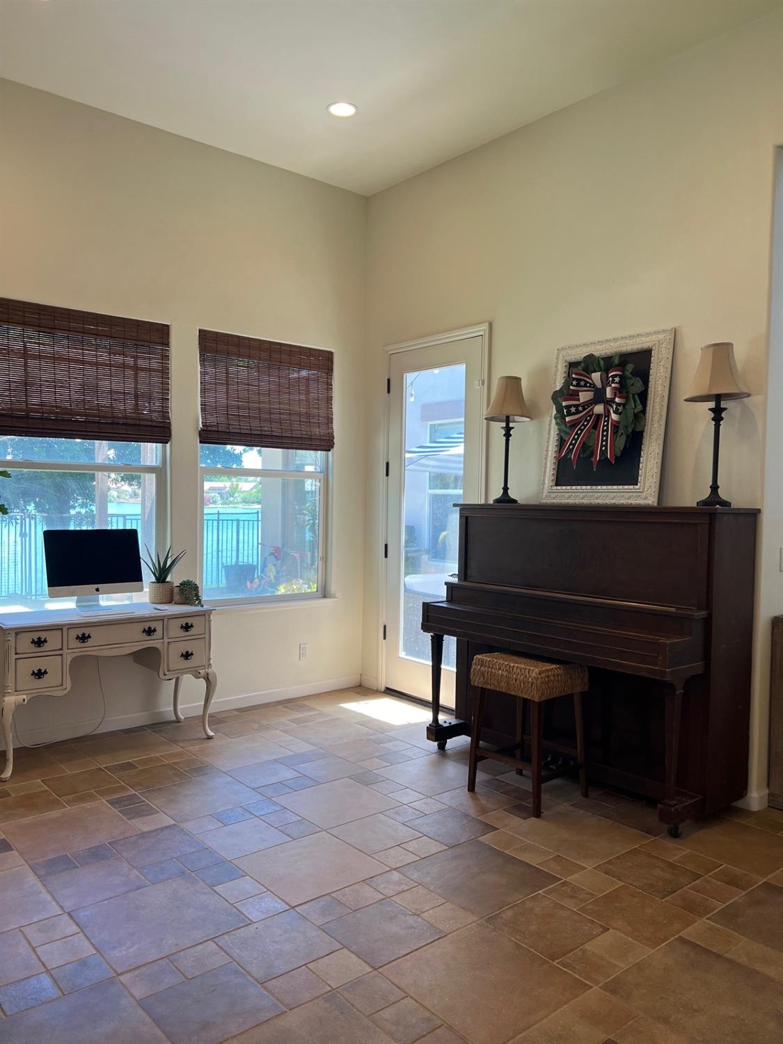 8730 Laguna St, Chowchilla, CA 93610