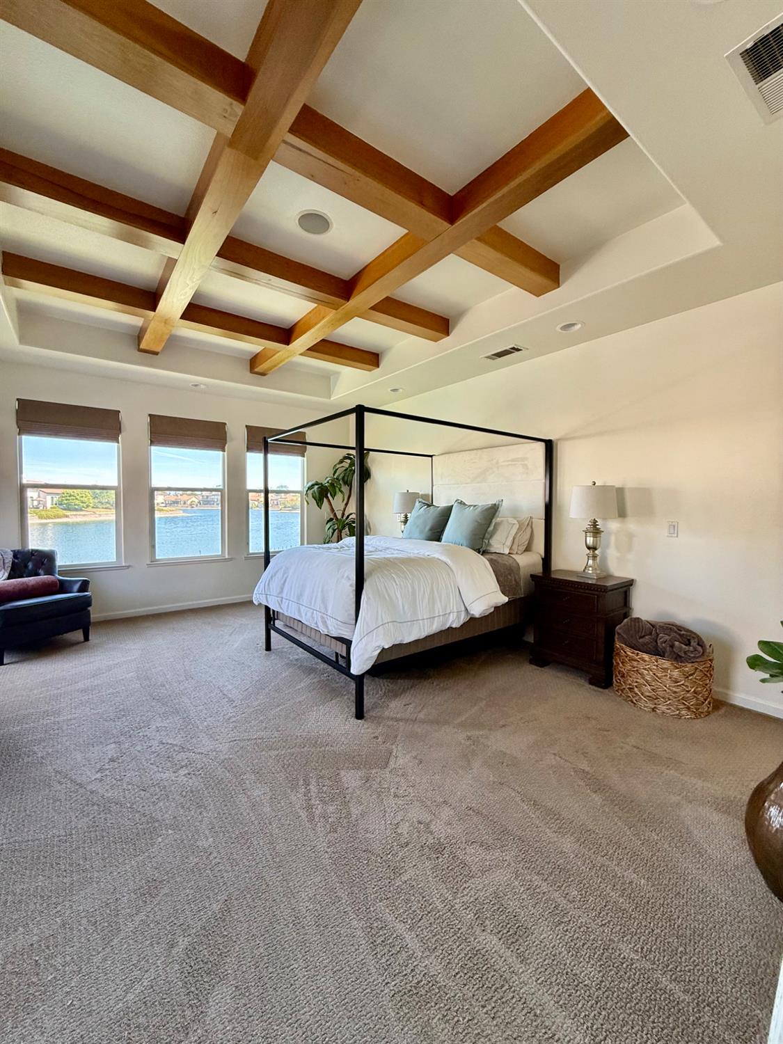 8730 Laguna St, Chowchilla, CA 93610