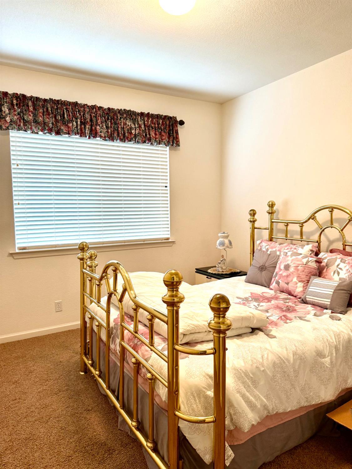 9200 Hunters Creek Way, Chowchilla, CA 93610